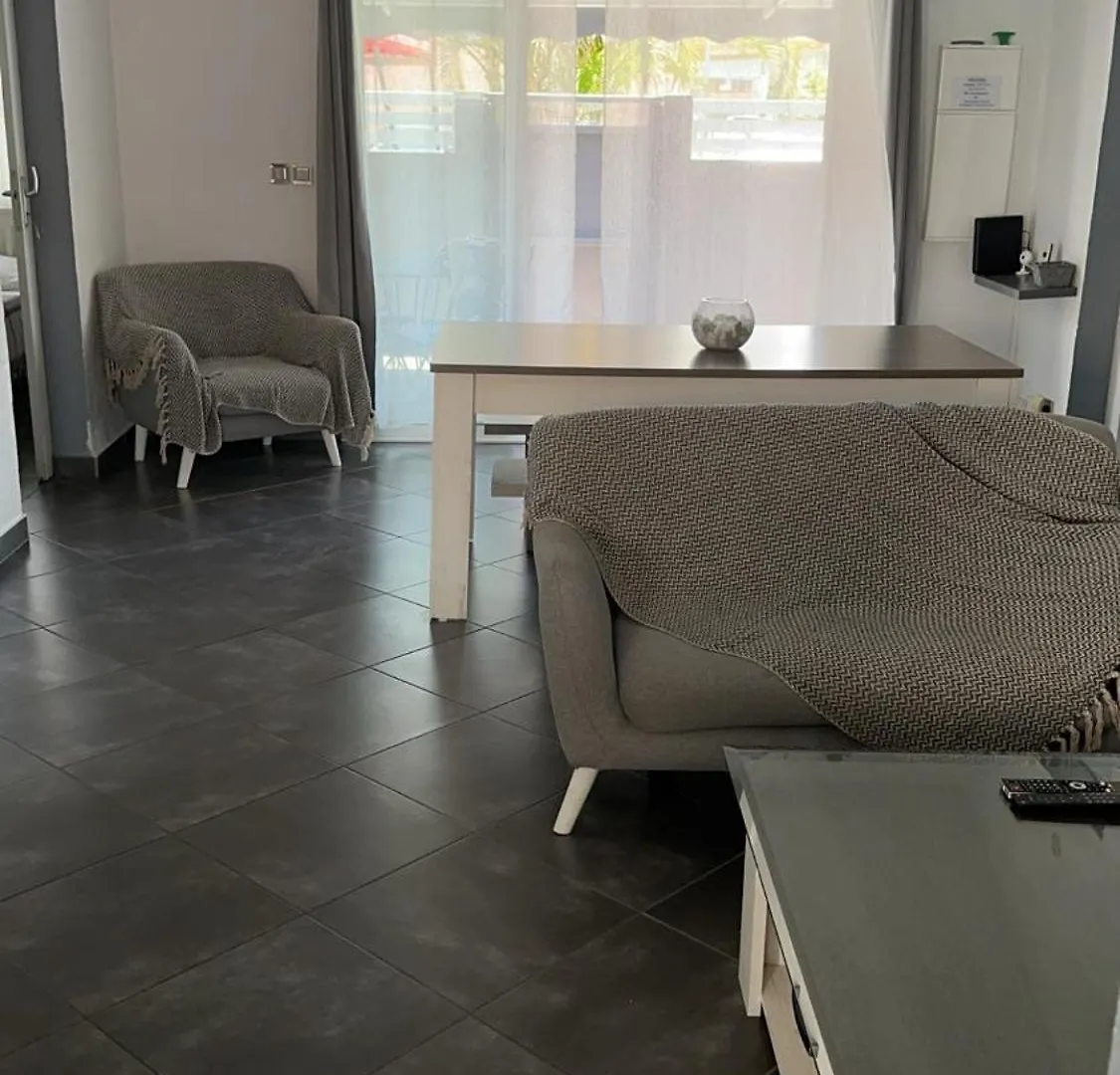 Charmante Maison De Vacances Baillif 0*,